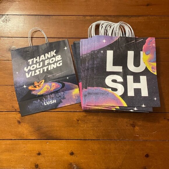 20 LUSH Paper Shopping Bags Reusable Bags - Picture 5 of 8